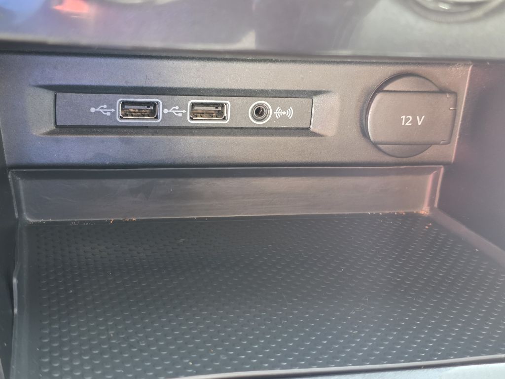 Photo 33 of this VOLKSWAGEN TIGUAN