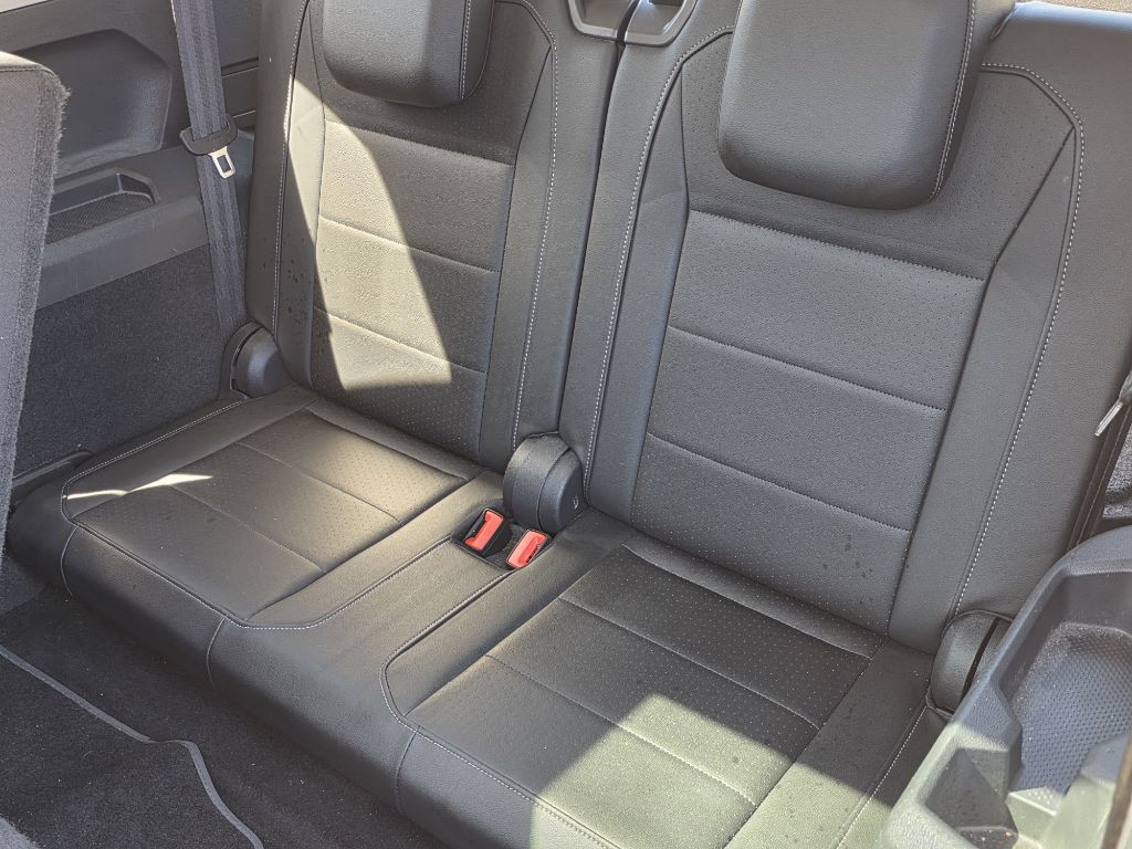 Photo 17 of this VOLKSWAGEN TIGUAN