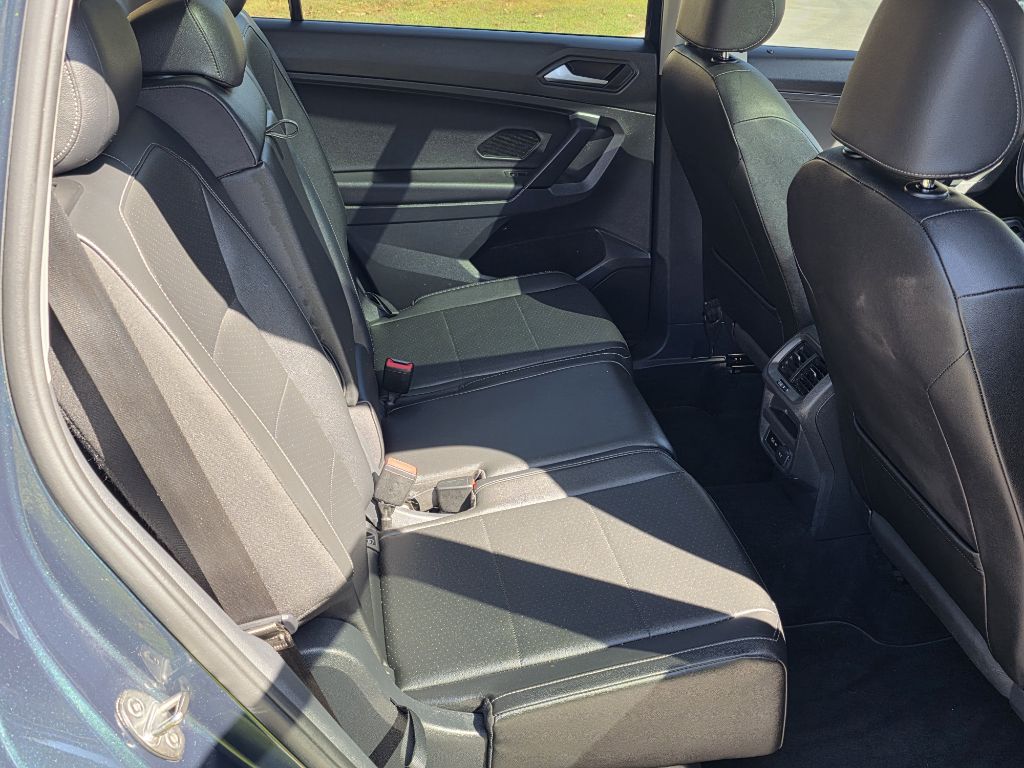 Photo 20 of this VOLKSWAGEN TIGUAN