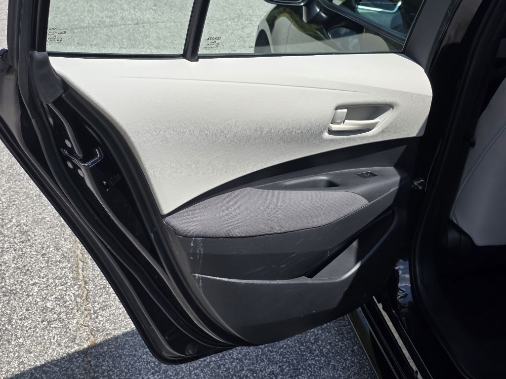 Photo 9 of this TOYOTA COROLLA
