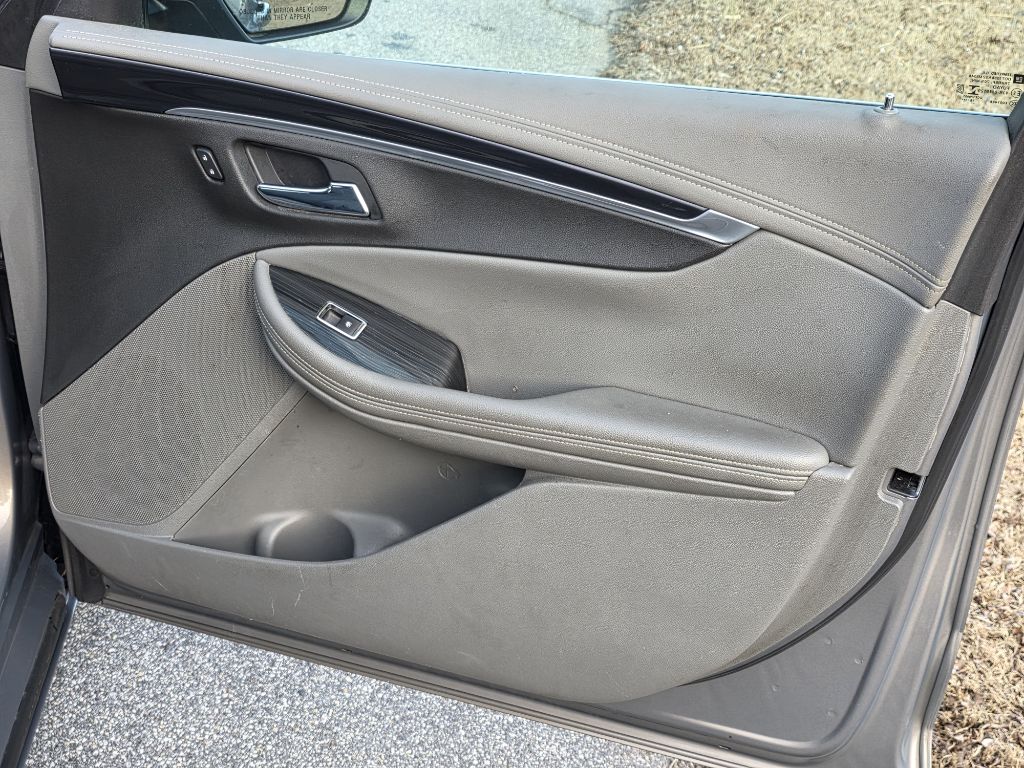 Photo 19 of this CHEVROLET IMPALA