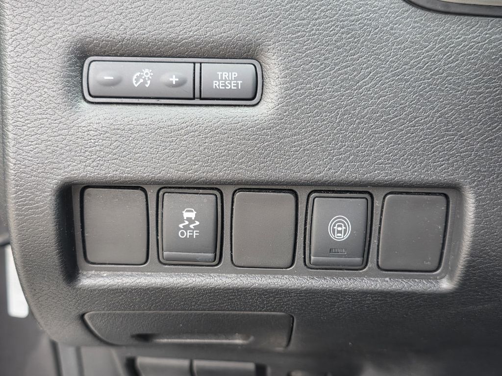 Photo 24 of this NISSAN MURANO