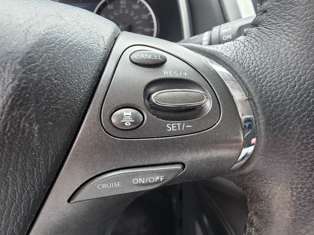 Photo 27 of this NISSAN MURANO
