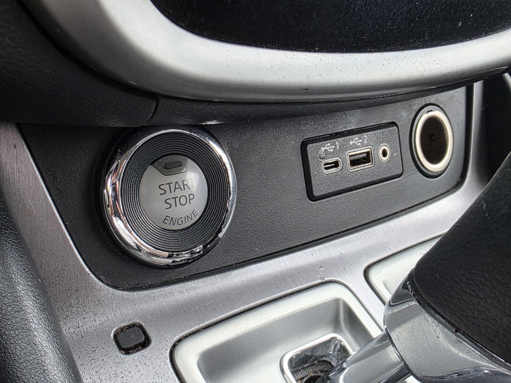 Photo 31 of this NISSAN MURANO