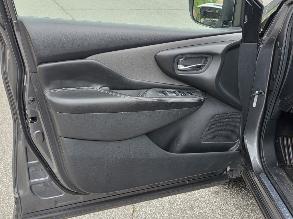 Photo 9 of this NISSAN MURANO