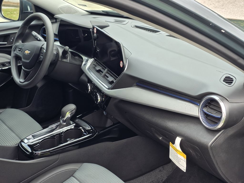 Photo 20 of this CHEVROLET TRAX
