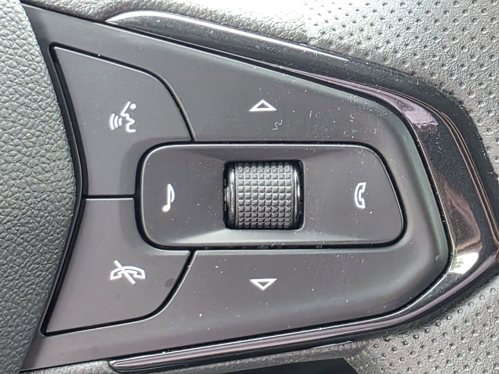 Photo 25 of this CHEVROLET TRAX