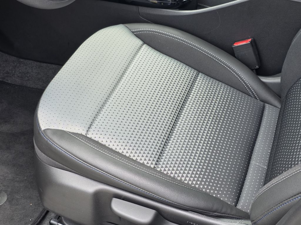 Photo 11 of this CHEVROLET TRAX