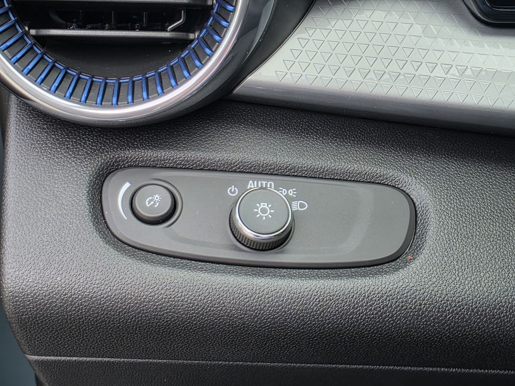 Photo 22 of this CHEVROLET TRAX