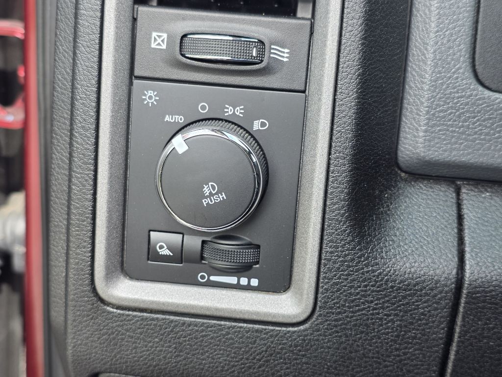 Photo 22 of this RAM 1500 CLASSIC