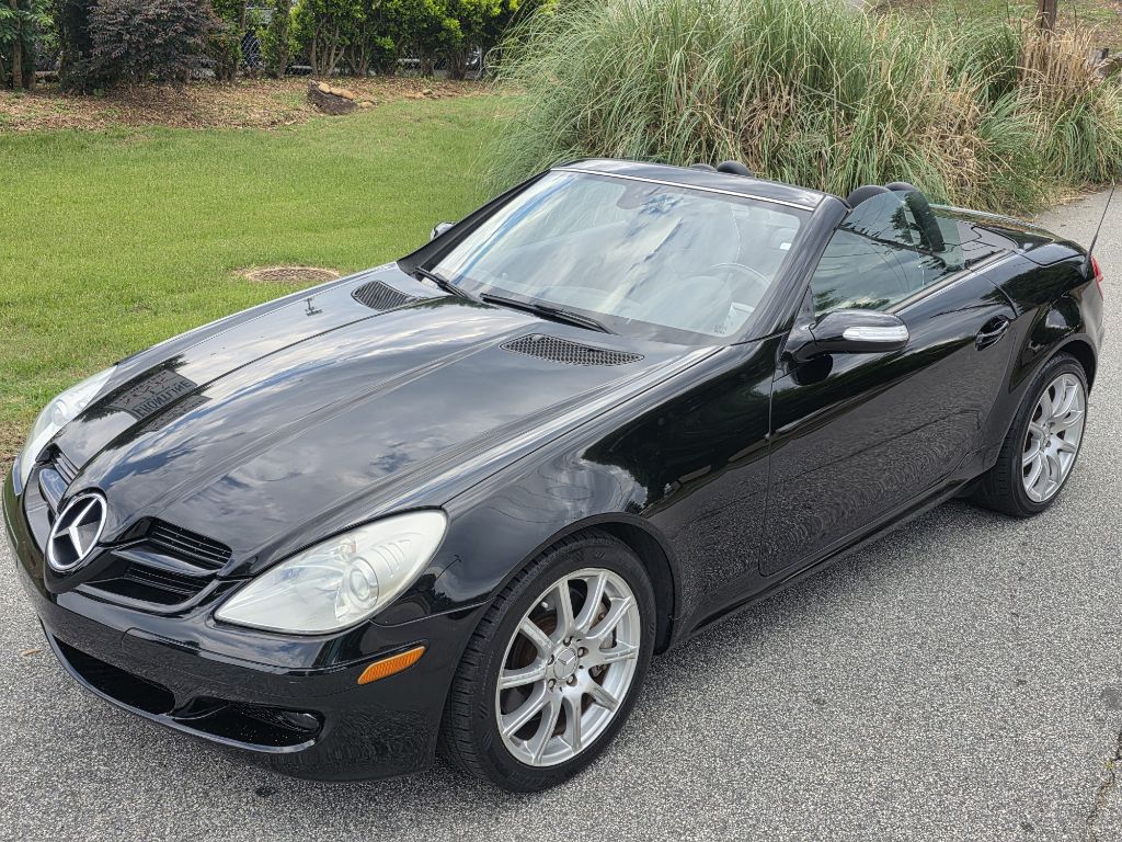 Photo 23 of this MERCEDES-BENZ SLK