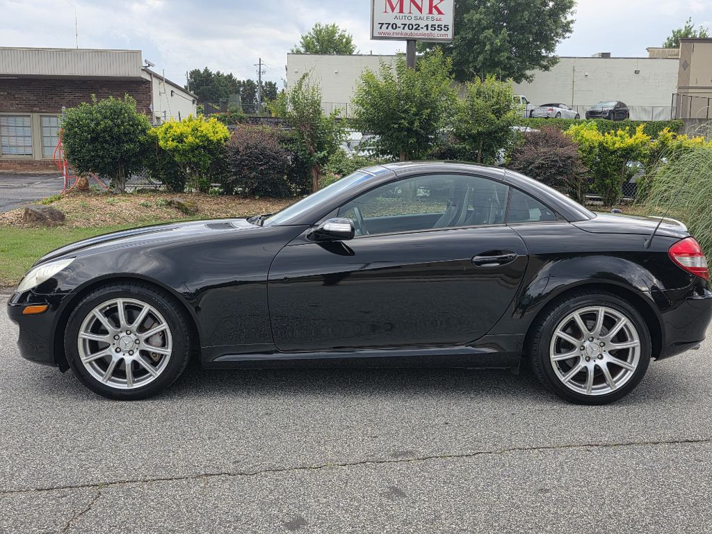 Photo 2 of this MERCEDES-BENZ SLK