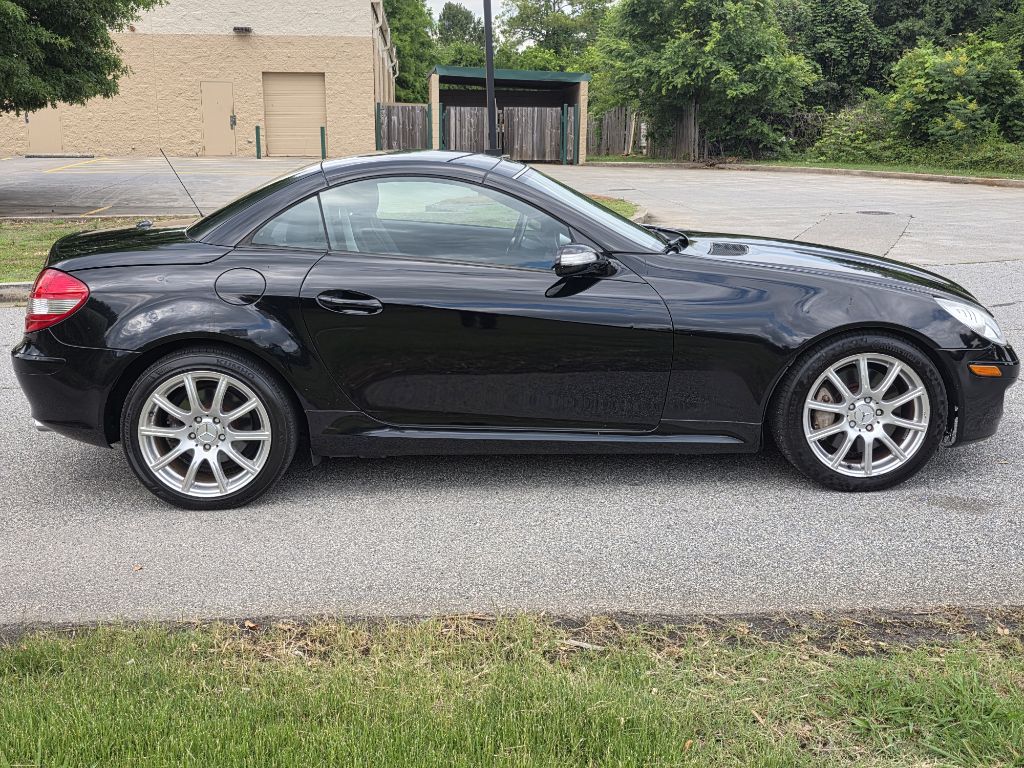 Photo 6 of this MERCEDES-BENZ SLK