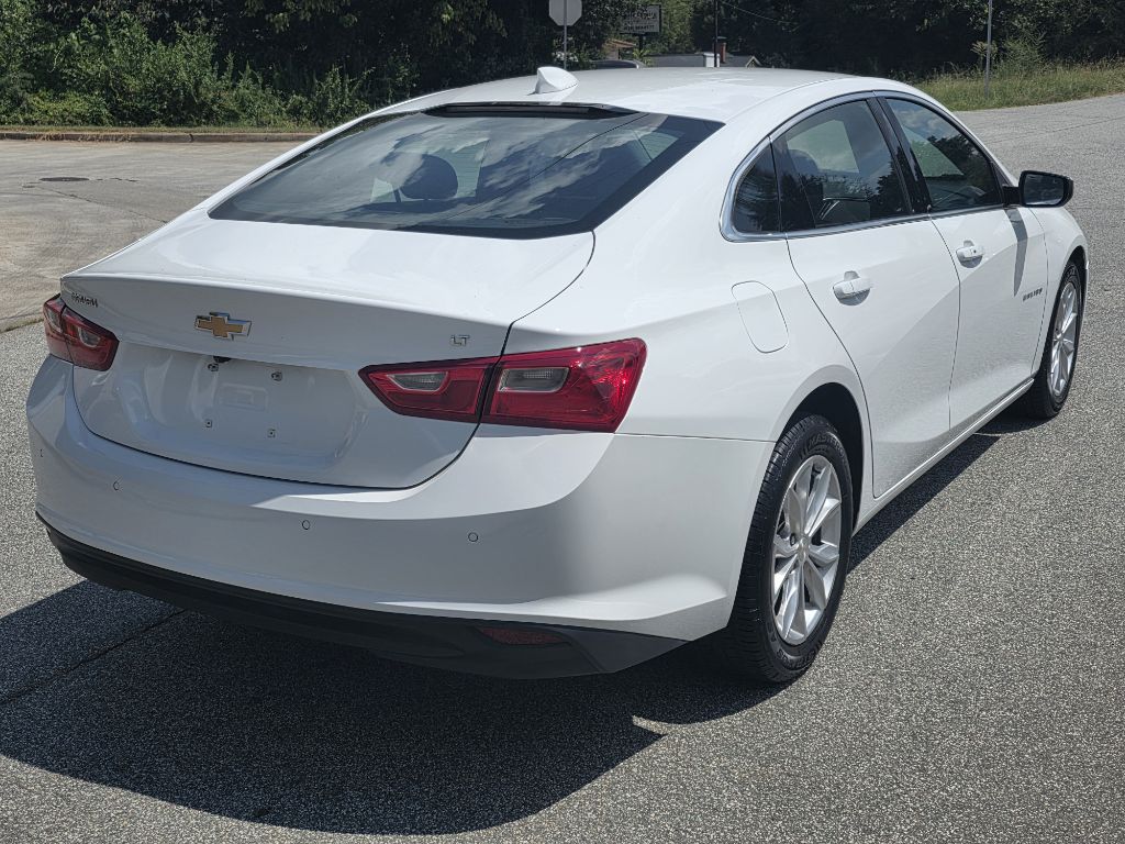 Photo 5 of this CHEVROLET MALIBU