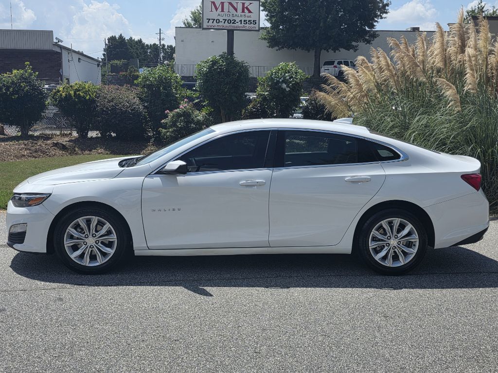 Photo 2 of this CHEVROLET MALIBU