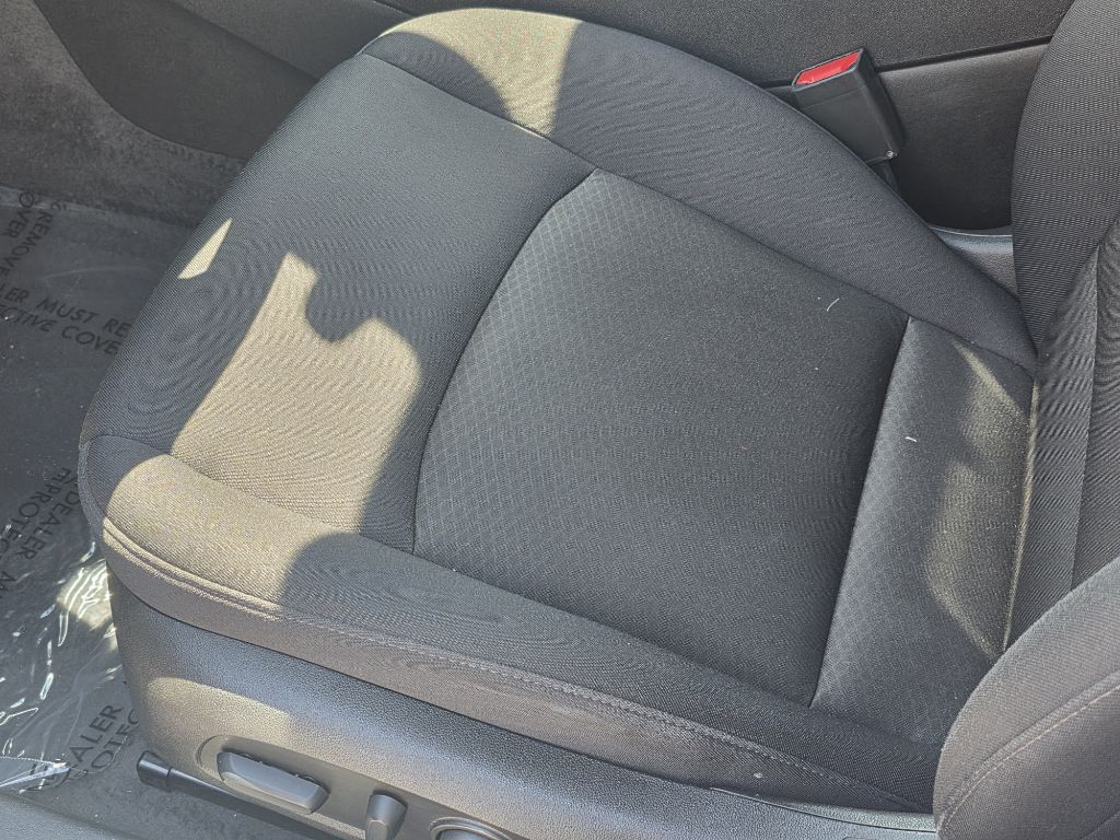 Photo 12 of this CHEVROLET MALIBU
