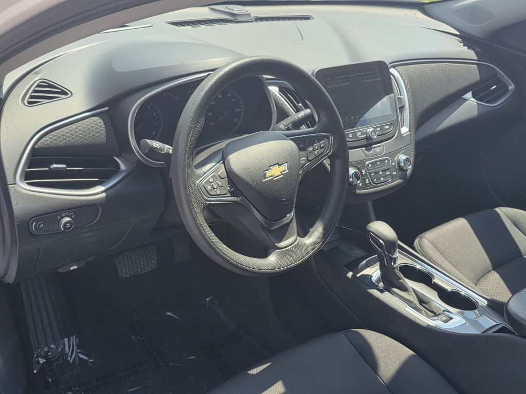 Photo 13 of this CHEVROLET MALIBU