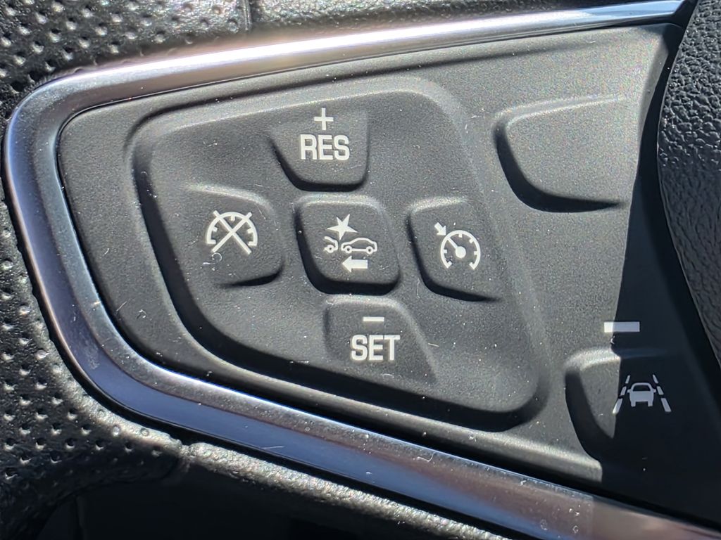 Photo 26 of this CHEVROLET MALIBU