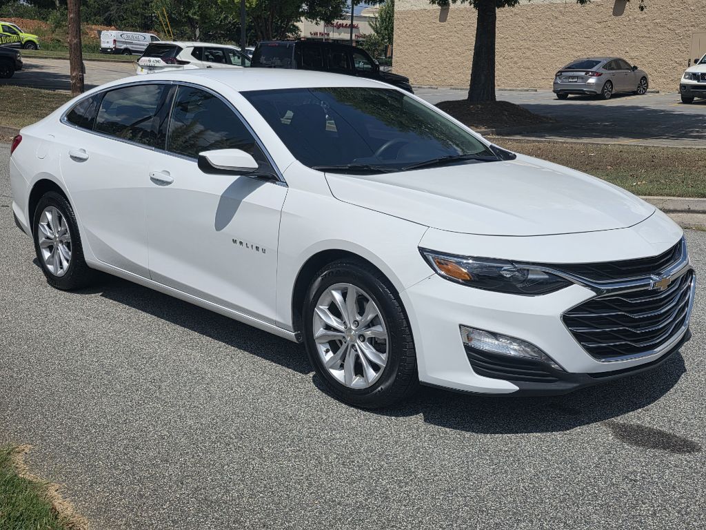 Photo 7 of this CHEVROLET MALIBU