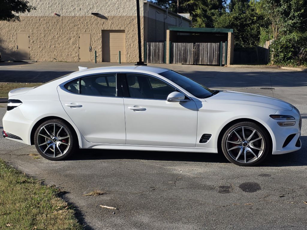 Photo 6 of this GENESIS G70