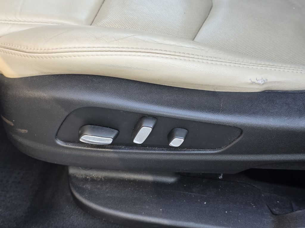 Photo 11 of this CADILLAC XT5