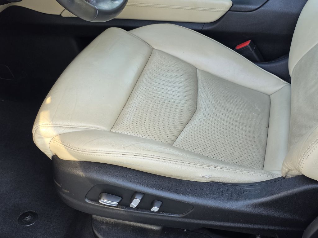 Photo 12 of this CADILLAC XT5