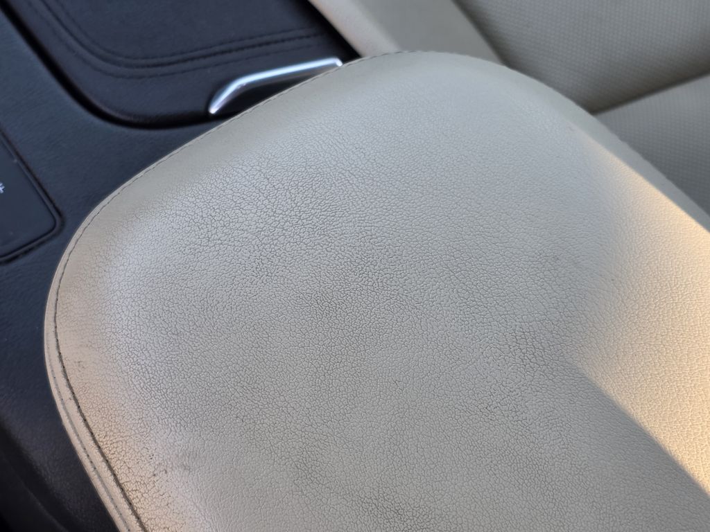 Photo 34 of this CADILLAC XT5