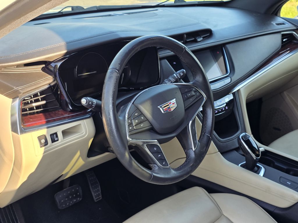 Photo 13 of this CADILLAC XT5