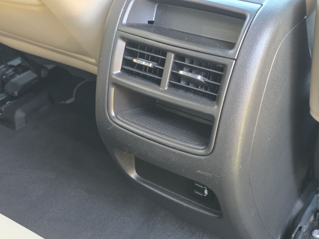 Photo 19 of this CADILLAC XT5