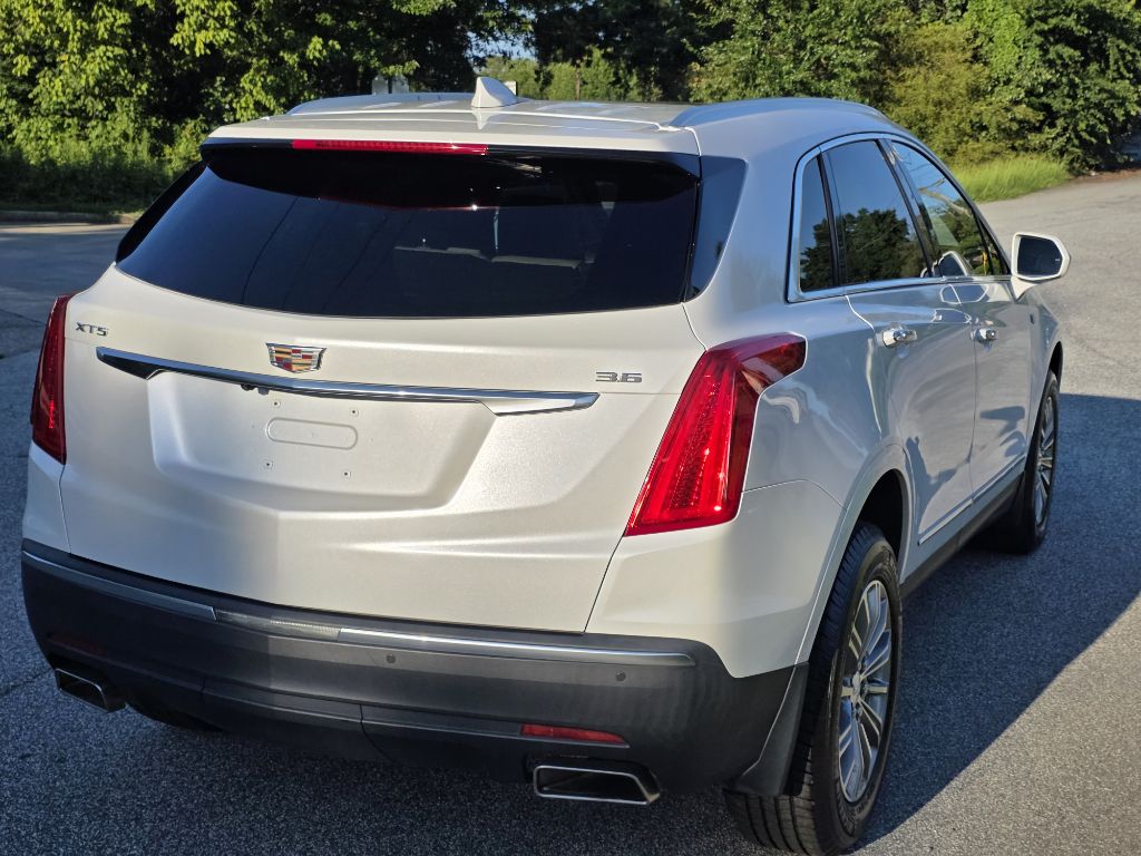 Photo 5 of this CADILLAC XT5