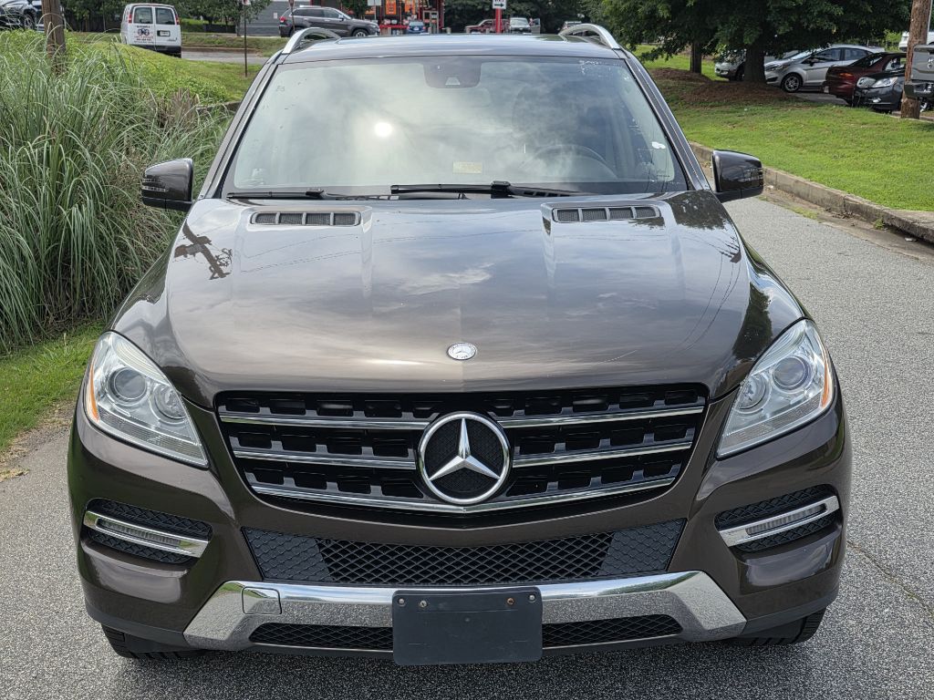 Photo 8 of this MERCEDES-BENZ ML