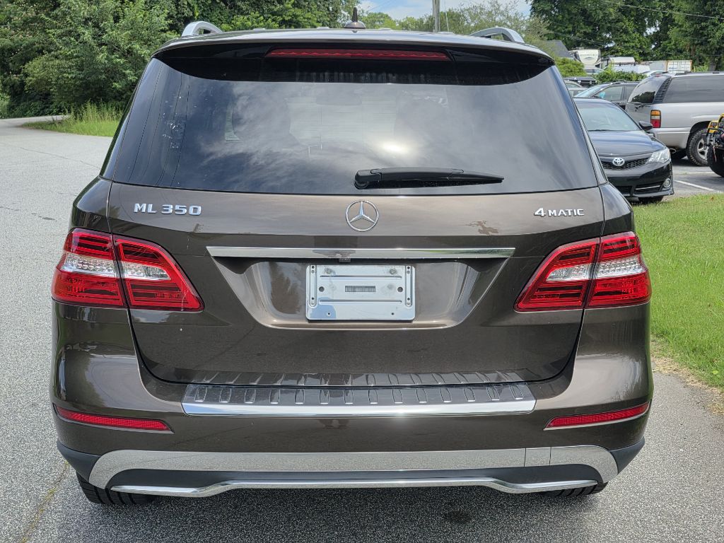 Photo 4 of this MERCEDES-BENZ ML