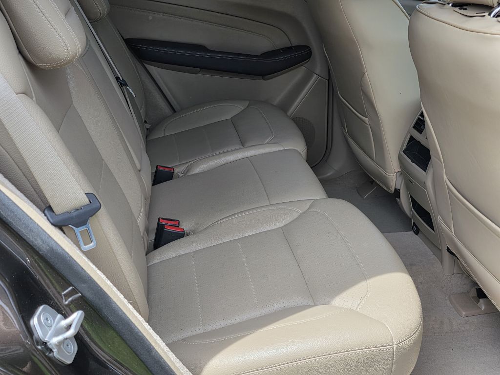 Photo 18 of this MERCEDES-BENZ ML
