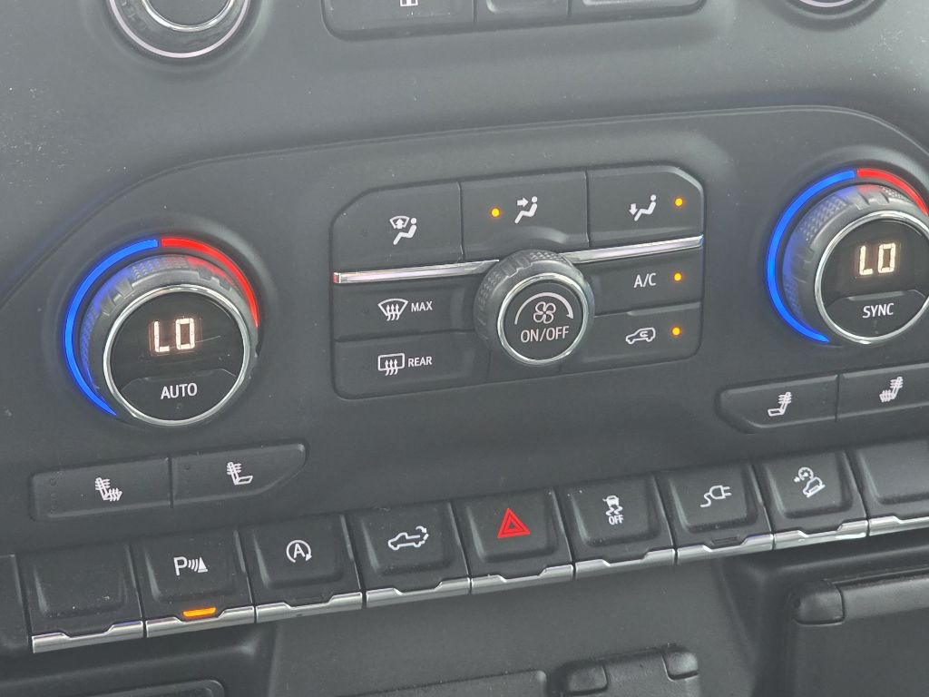 Photo 37 of this CHEVROLET SILVERADO 1500