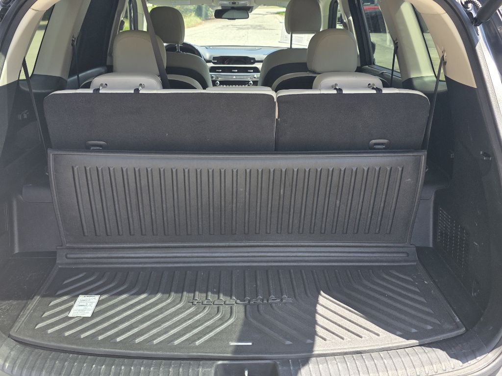 Photo 20 of this KIA TELLURIDE