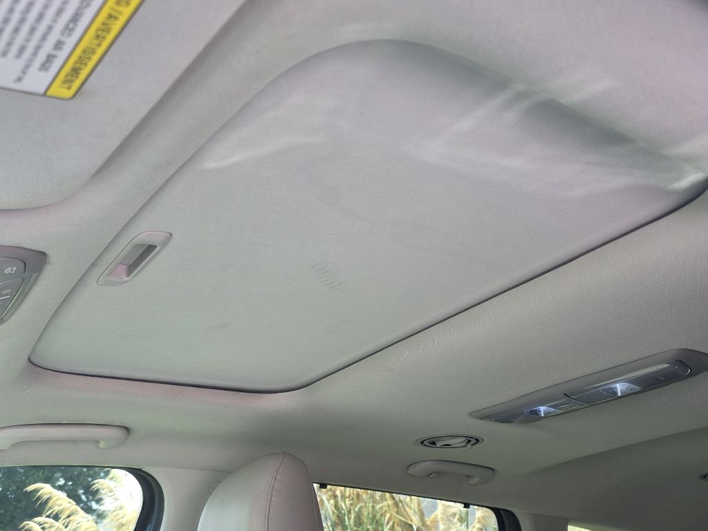 Photo 16 of this KIA TELLURIDE