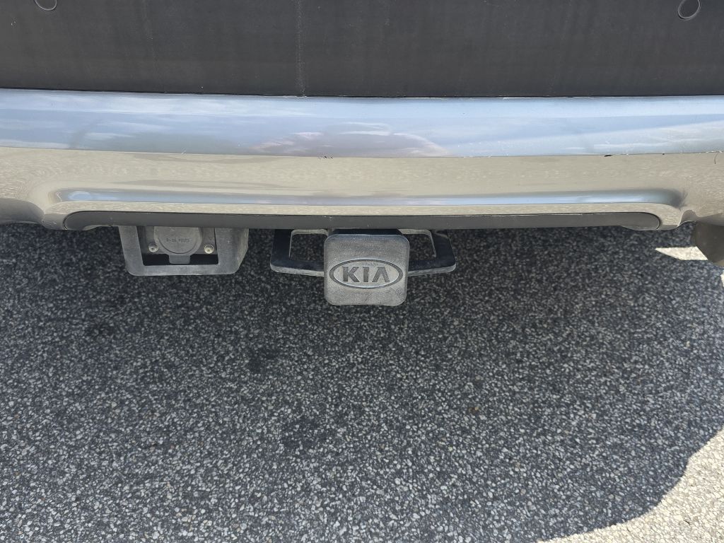 Photo 5 of this KIA TELLURIDE