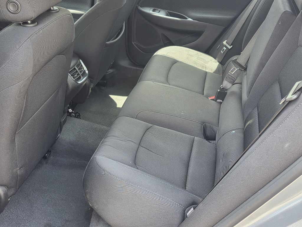 Photo 17 of this CHEVROLET MALIBU