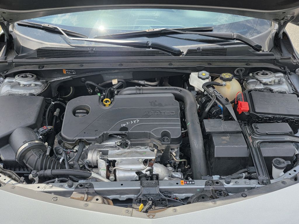 Photo 21 of this CHEVROLET MALIBU