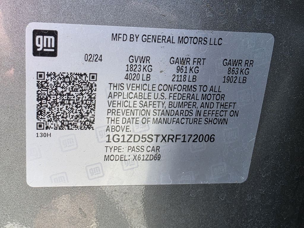 Photo 10 of this CHEVROLET MALIBU