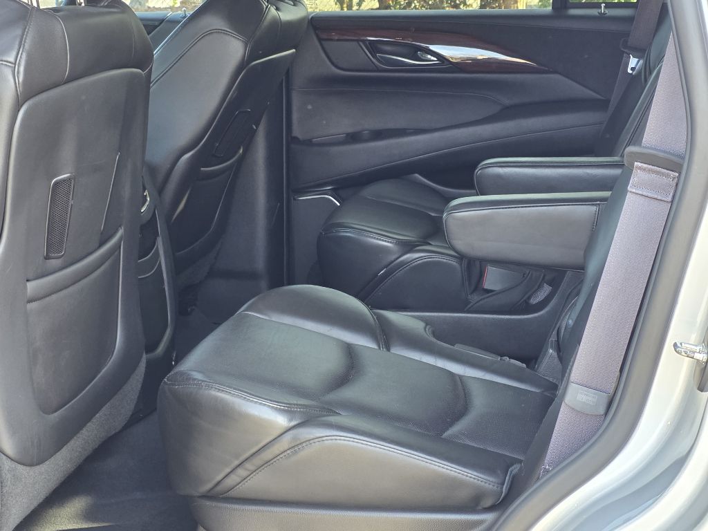 Photo 15 of this CADILLAC ESCALADE