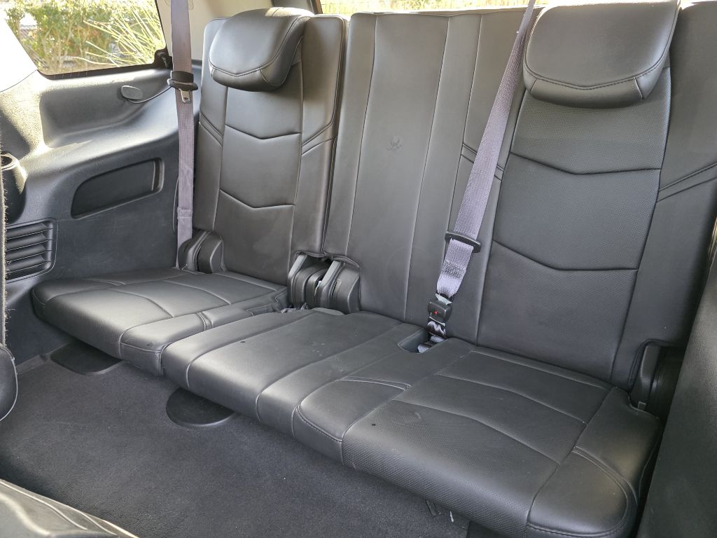 Photo 16 of this CADILLAC ESCALADE