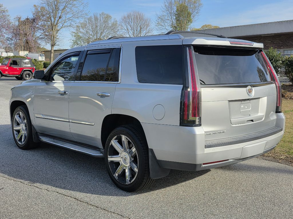 Photo 3 of this CADILLAC ESCALADE