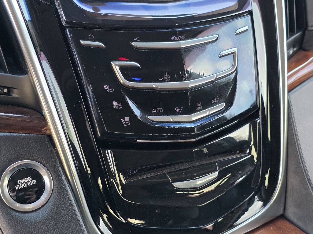 Photo 30 of this CADILLAC ESCALADE