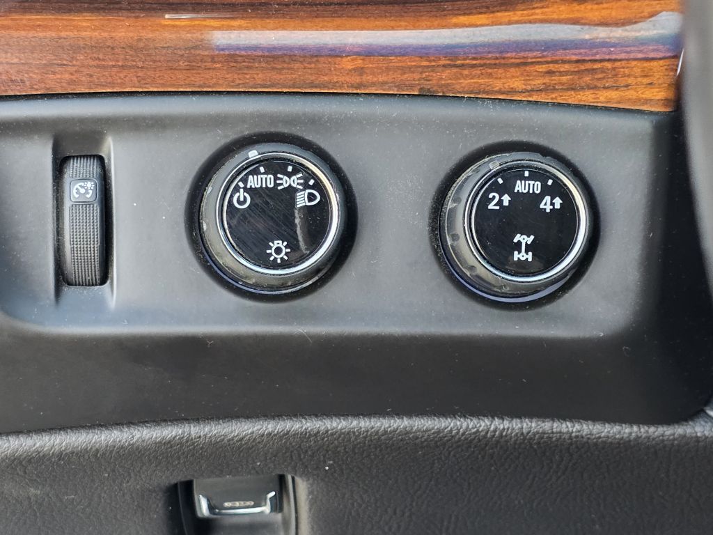 Photo 27 of this CADILLAC ESCALADE