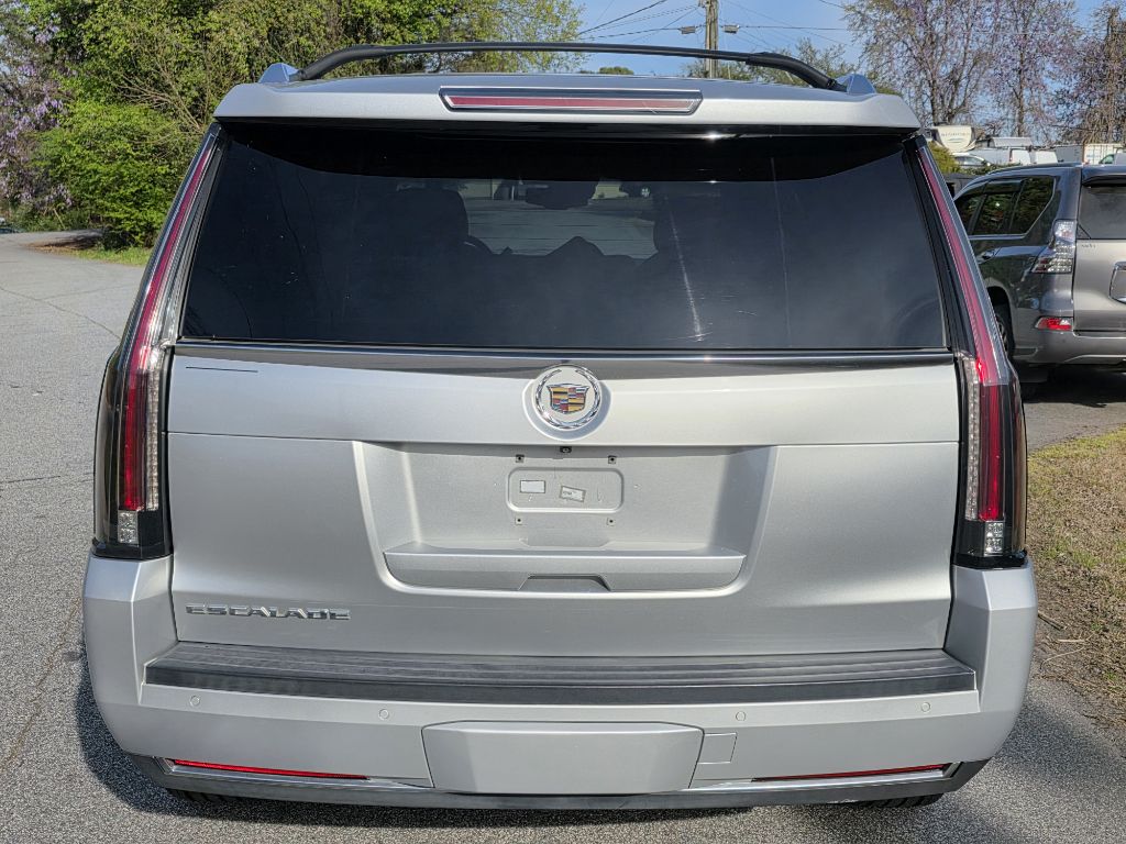 Photo 5 of this CADILLAC ESCALADE