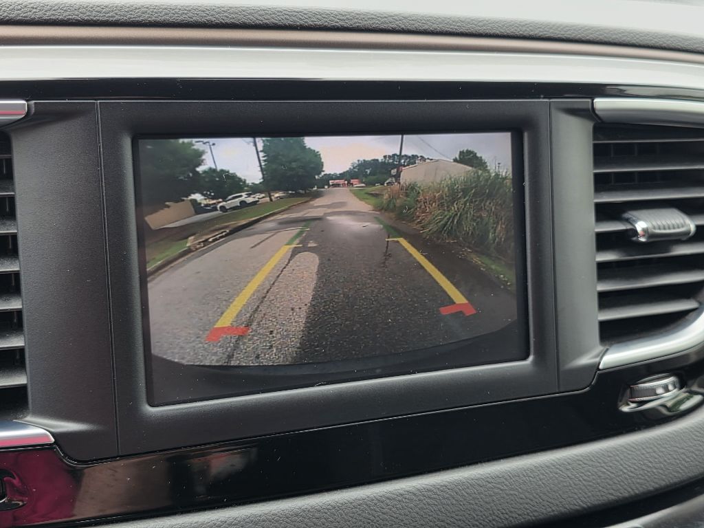 Photo 30 of this CHRYSLER VOYAGER