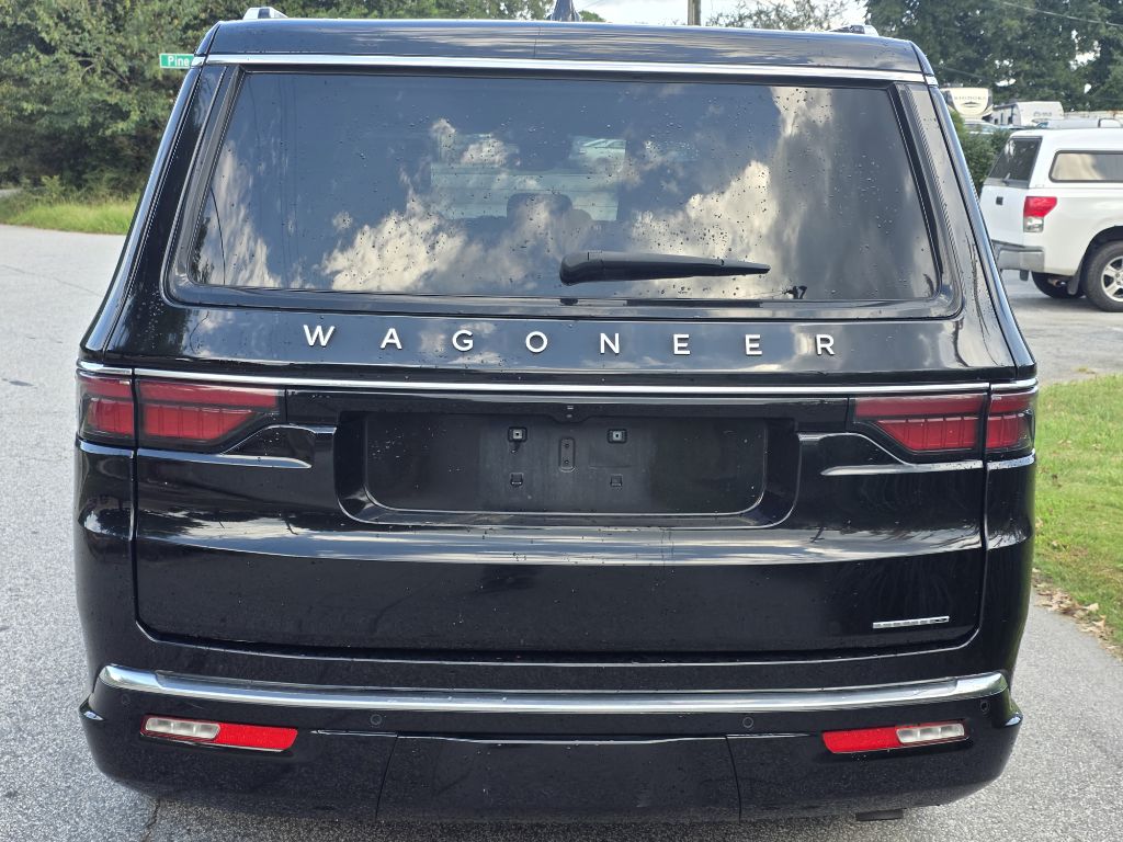 Photo 4 of this JEEP WAGONEER