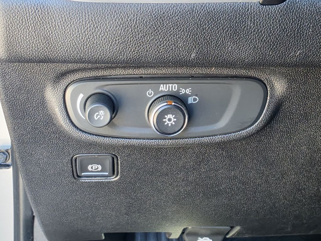 Photo 25 of this GMC TERRAIN