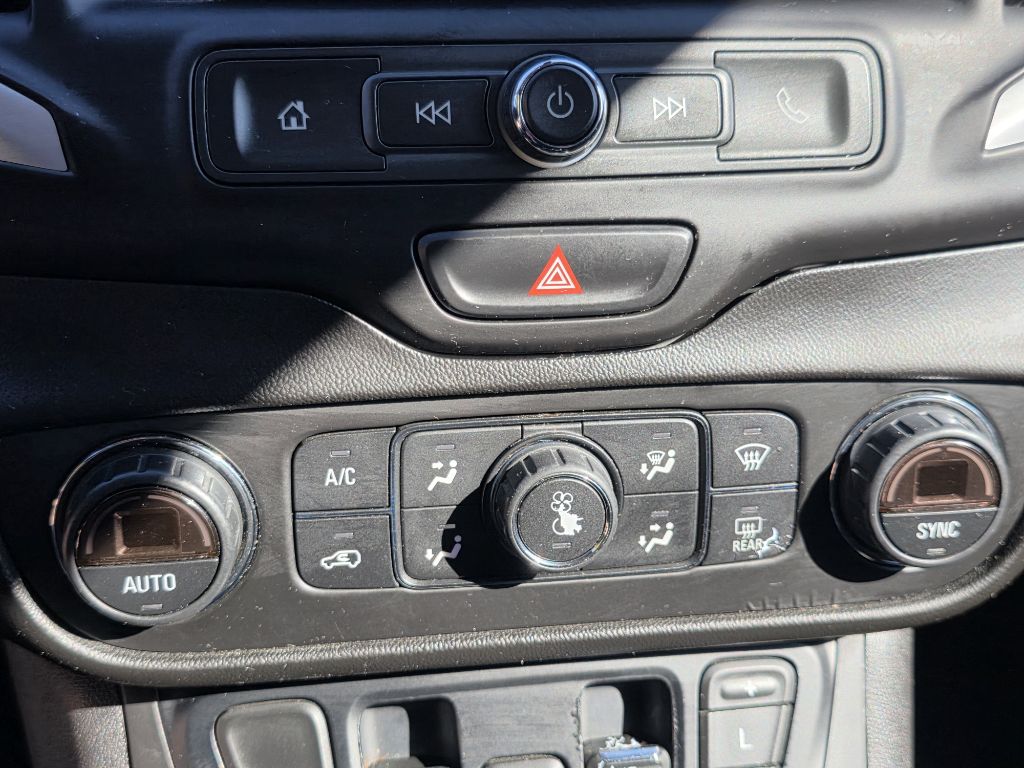 Photo 30 of this GMC TERRAIN